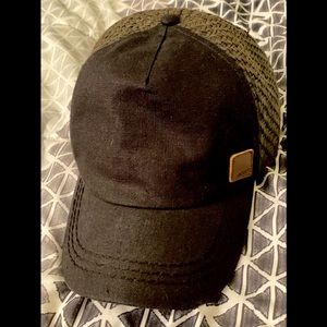 Roxy HAT